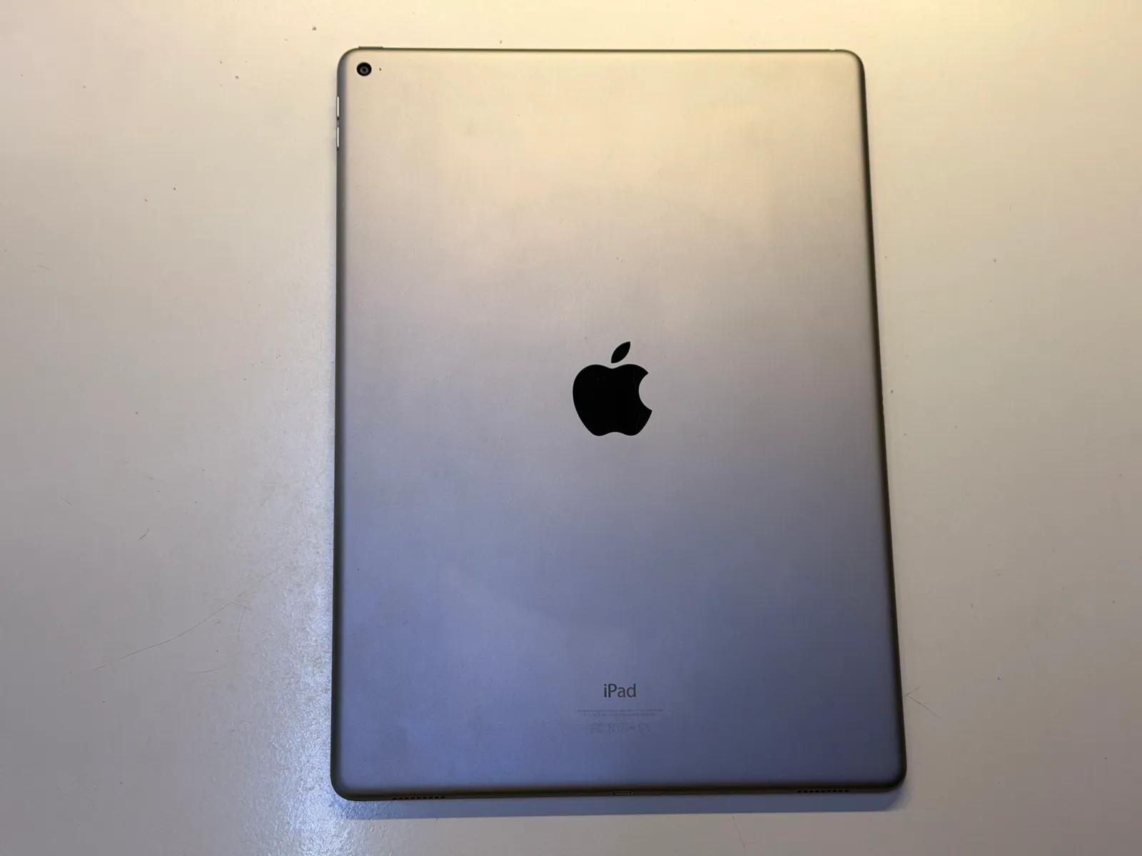 Apple Ipad pro 12.9inch 1st gen.