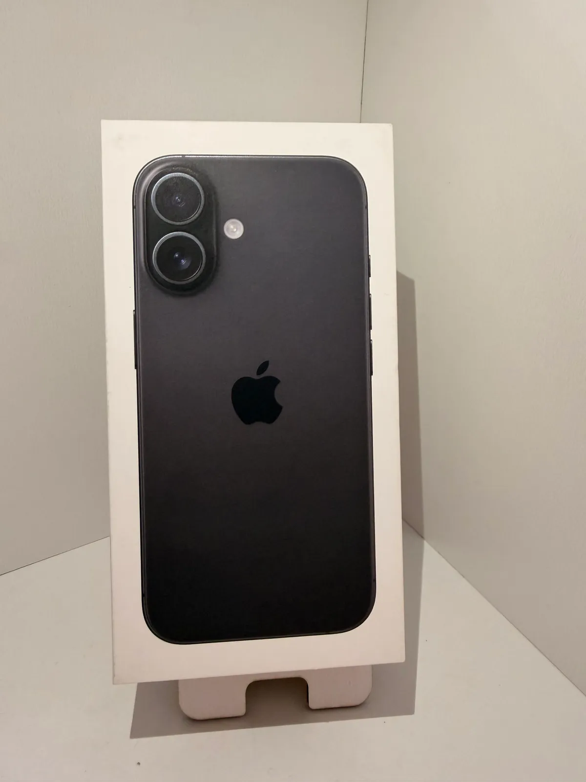 Apple Iphone 16 128gb