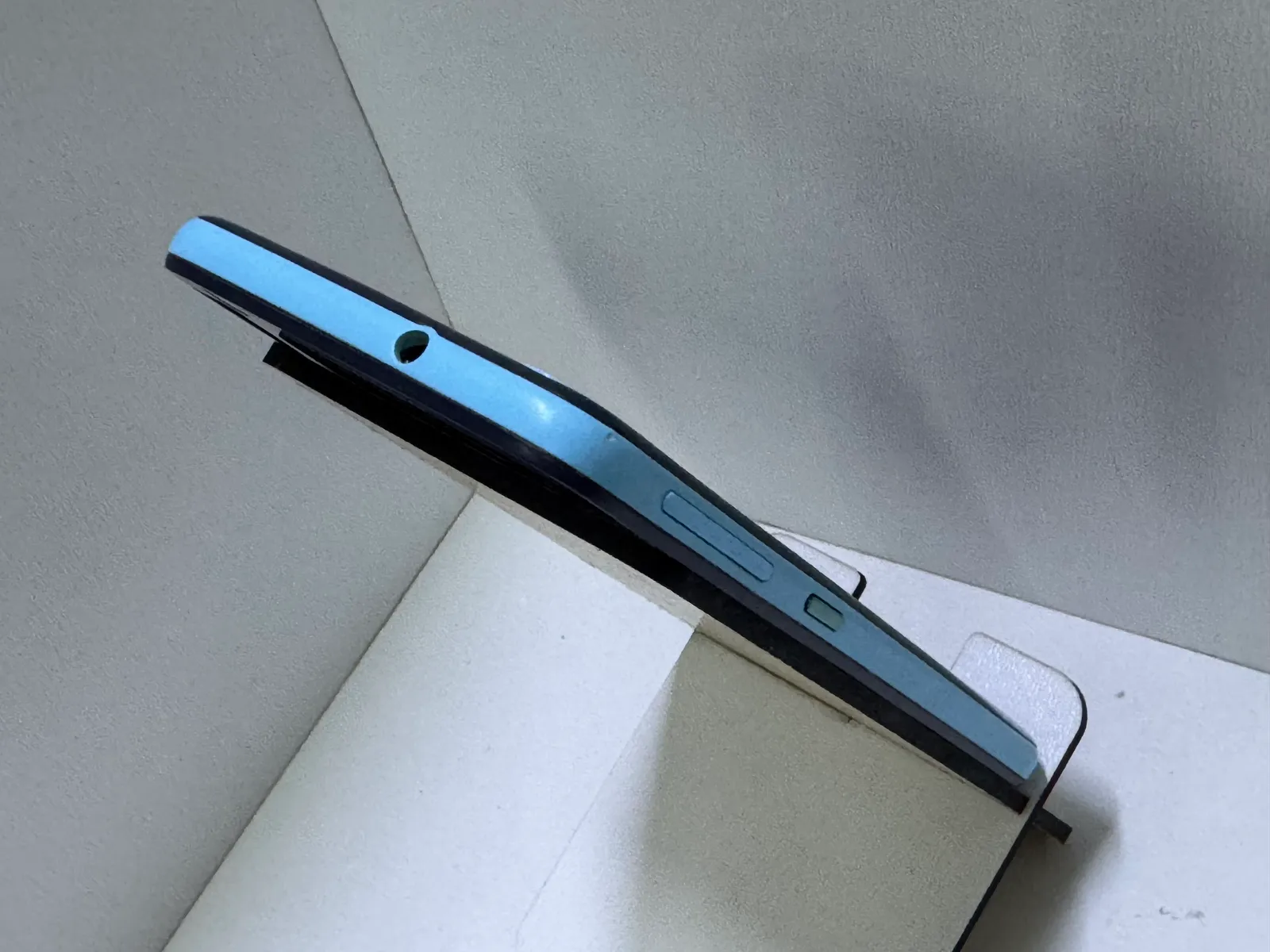 Lcd i kuciste za HTC desire 626