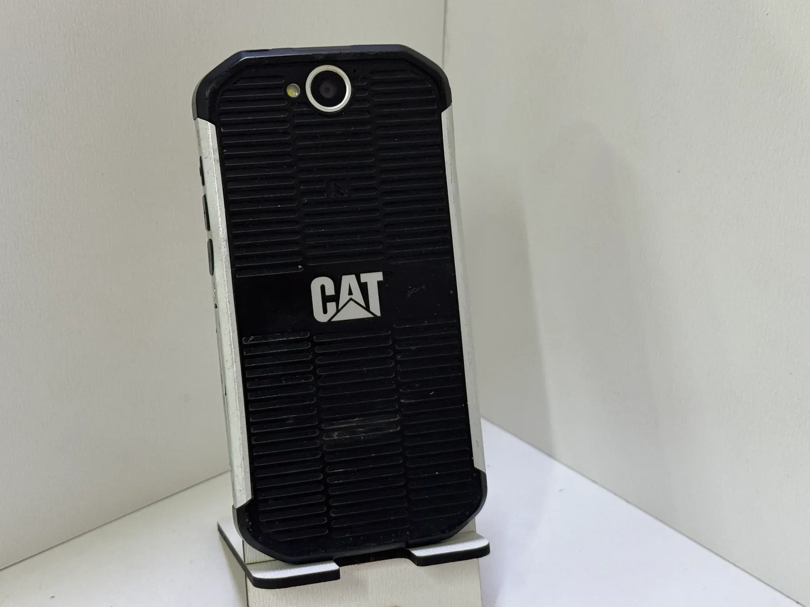Lcd i kuciste za Cat S40