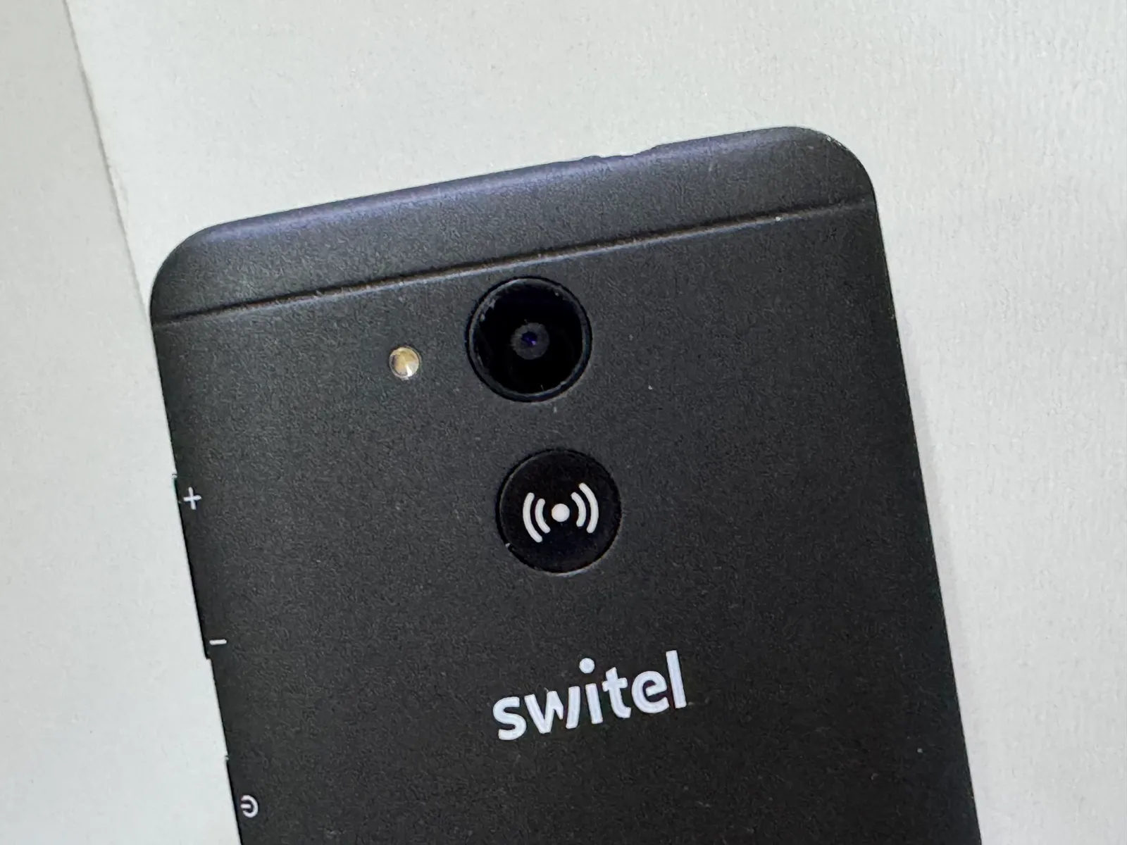 Switel Switel VS700 SOS dugme 16gb