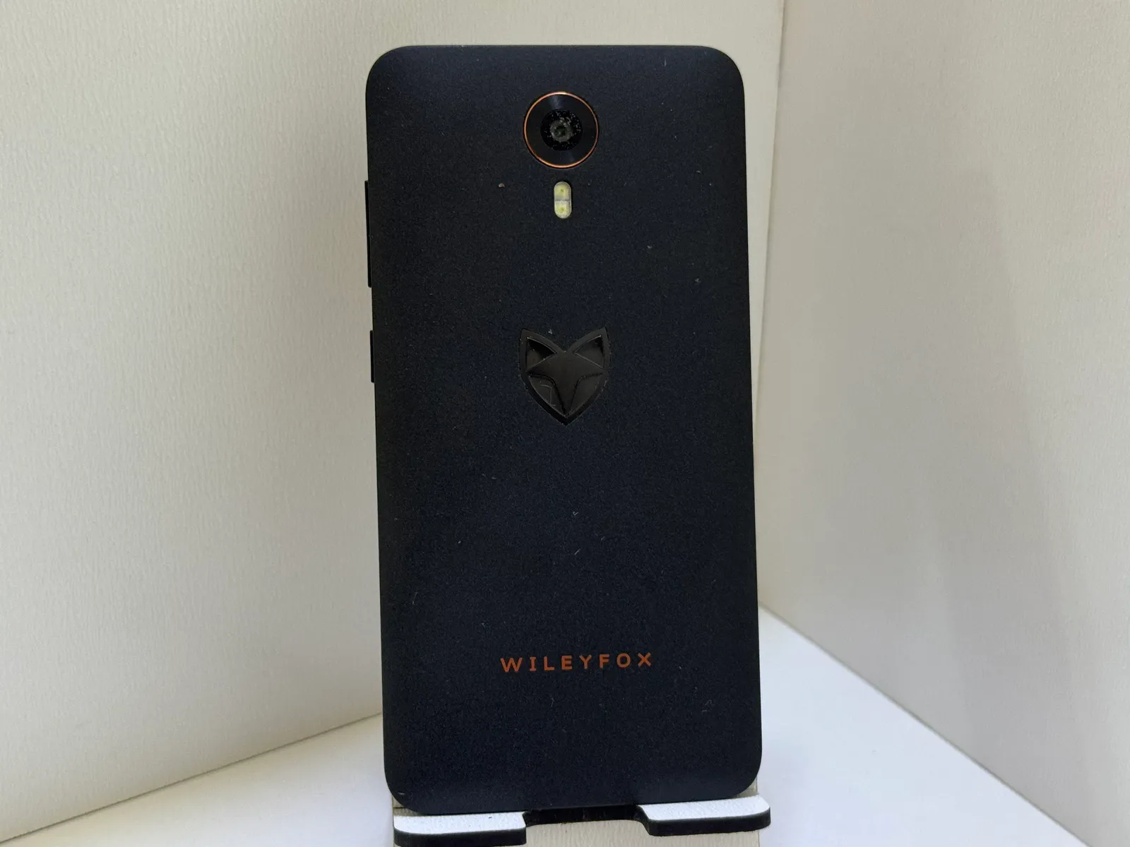 Lcd, kuciste, baterija za Wileyfox swift